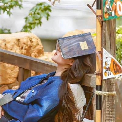 村里来了个暴走女外科